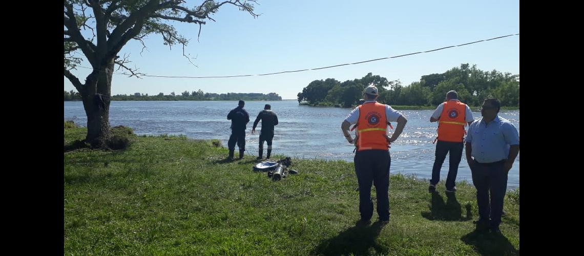 Encontraron ahogado al  nintildeo que habiacutea desaparecido  en el riacuteo Dulce