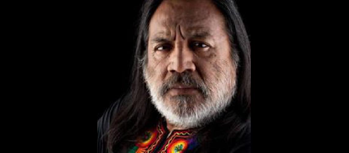 Tukuta en las tardes canta en El cafecito