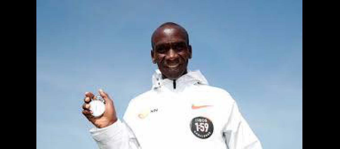 El keniata Kipchoge quiere hacer historia