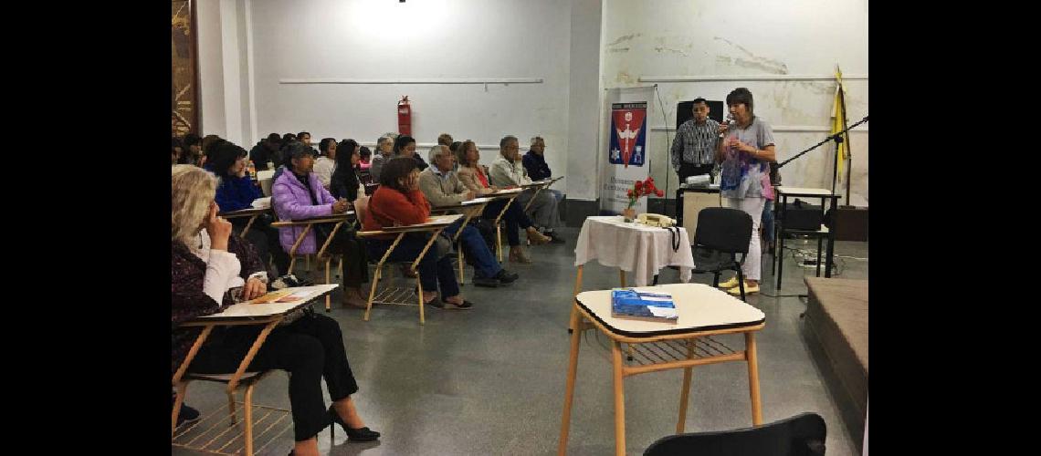 Brindaron charla sobre  estafas telefoacutenicas