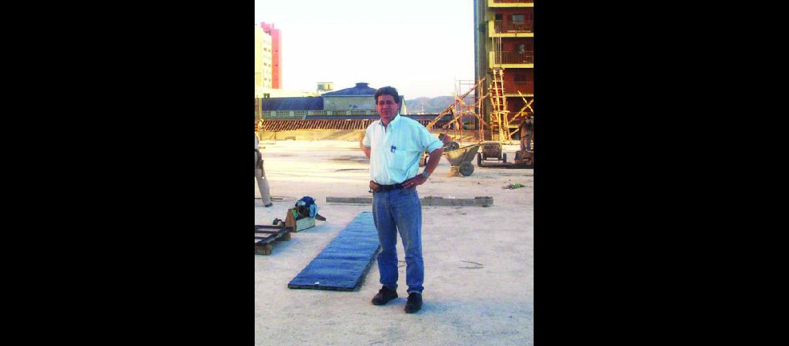 Arq Rauacutel Mealla