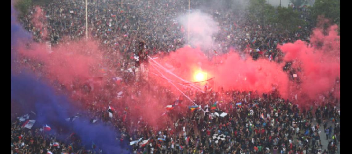 Chile cumplioacute 26 jornadas de movilizaciones con paro