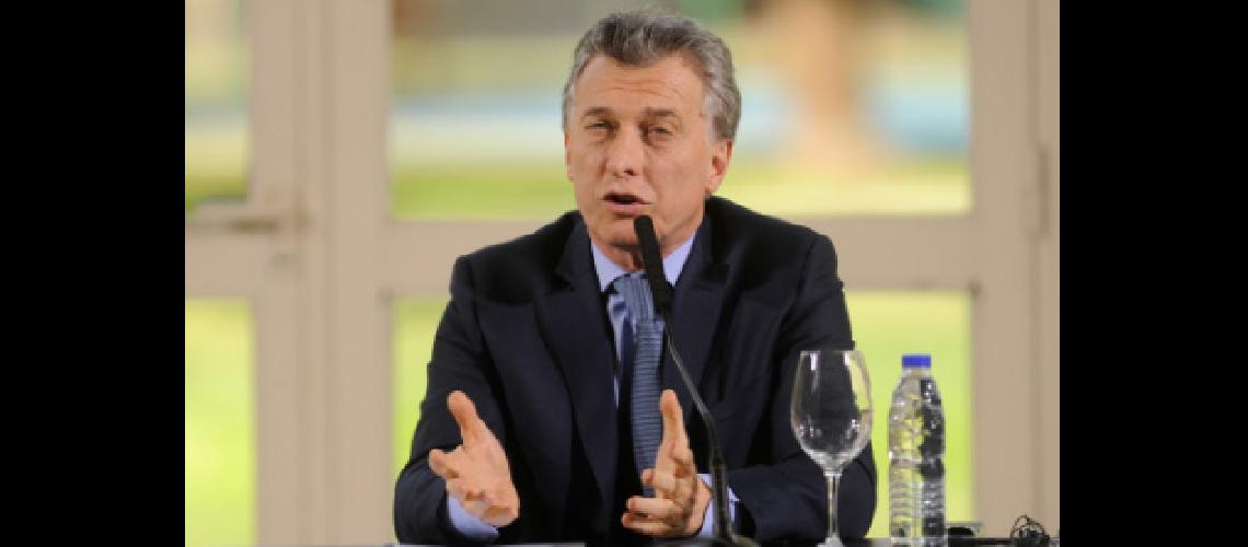 Macri cuestionoacute a Alberto Fernaacutendez