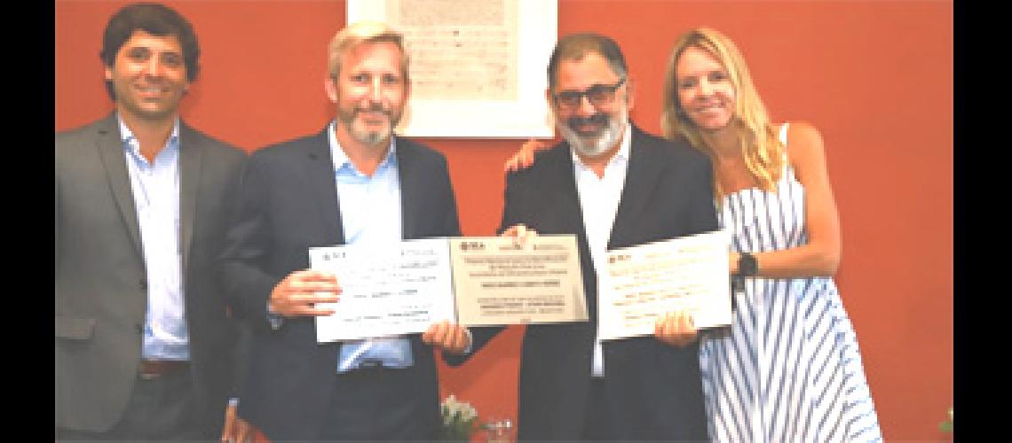 Celebracioacuten por obras en la #147Tacita de Plata#148