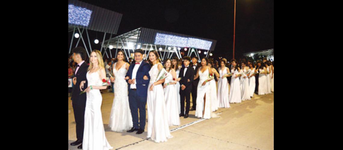 La #147Promo 2019#148 vistioacute de blanco la Ciudad Cultural