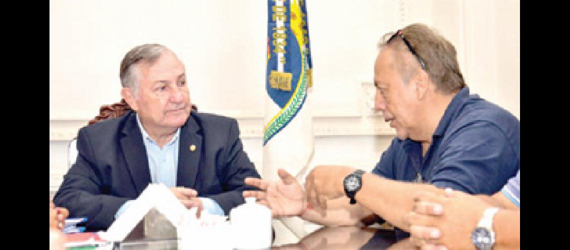 Mesa de diaacutelogo entre el Gobierno y UPCN