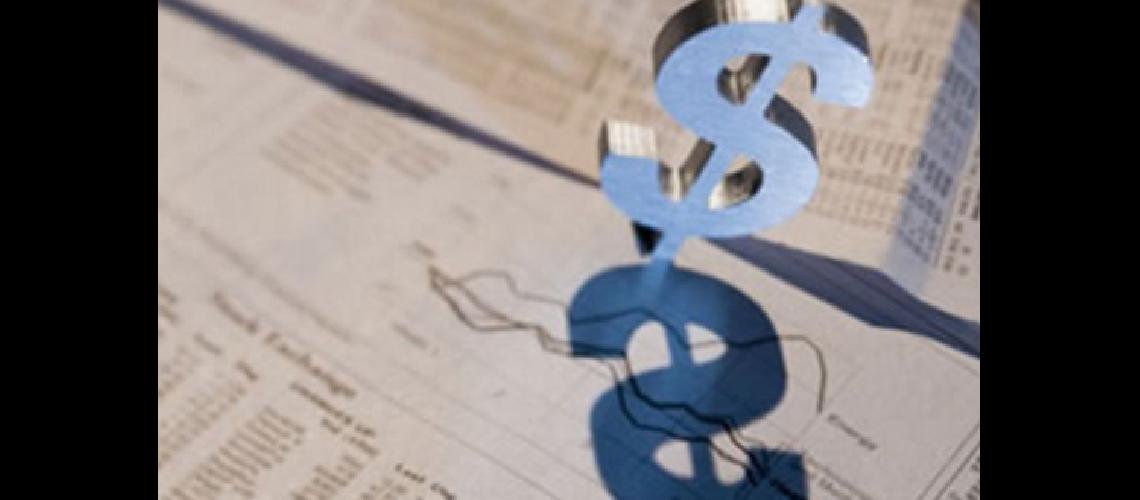 Finanzas lanzaraacute mantildeana un canje de bonos en pesos