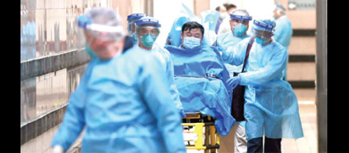 La OMS sube a nivel alto la amenaza del virus de Wuhan