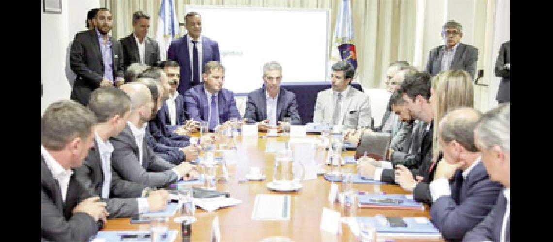 Jujuy acordoacute subsidio al transporte