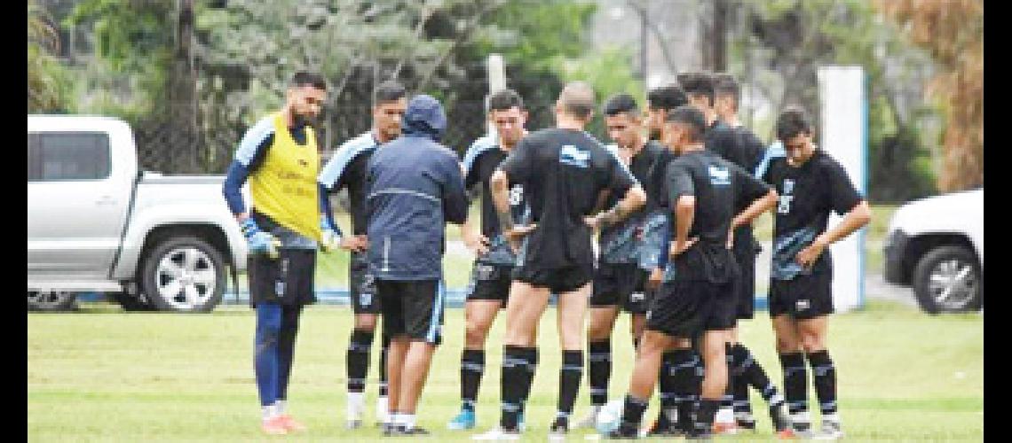 Gimnasia buscaraacute triunfar ante Brown de Adrogueacute