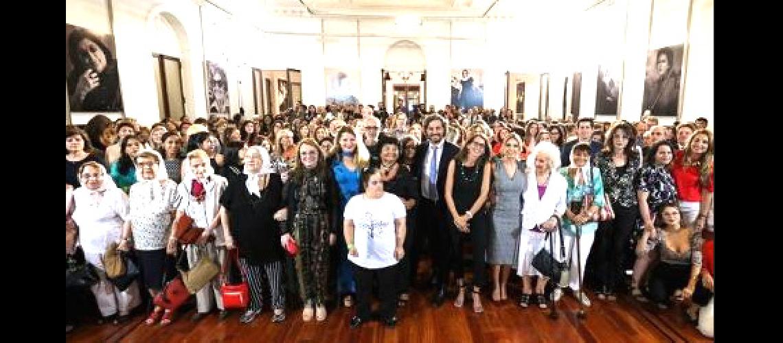 El Gobierno inauguroacute el Saloacuten de Mujeres