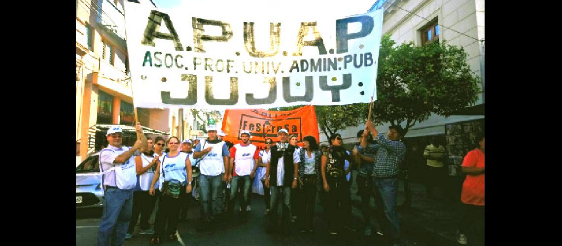 Apuap ratificoacute inicio de plan de lucha