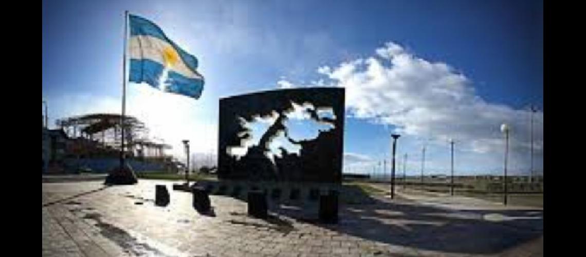Actividades virtuales para recordar a caiacutedos en Malvinas