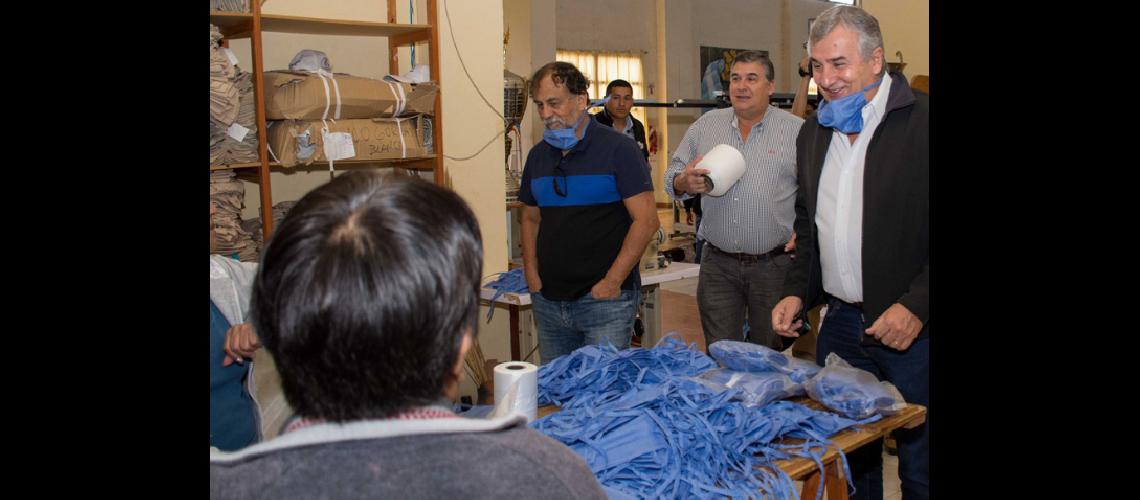 La cooperativa textil produciraacute 3500 barbijos por diacutea en Jujuy