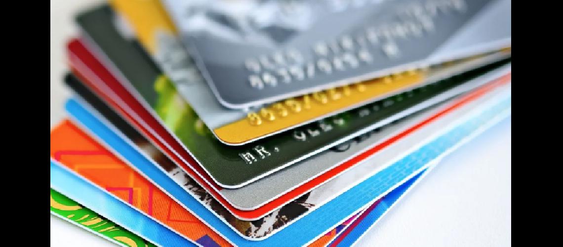 Las tarjetas de creacuteditos podraacuten refinanciar consumos en nueve cuotas