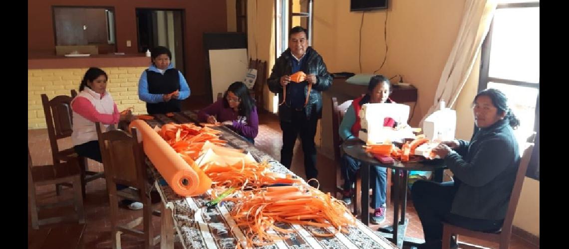 En Tumbaya tambieacuten se hacen barbijos destinado a los vecinos