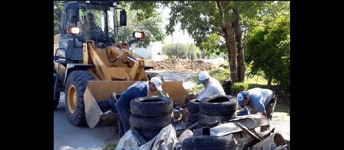 Dengue- continuacutea el descacharrado en barrios