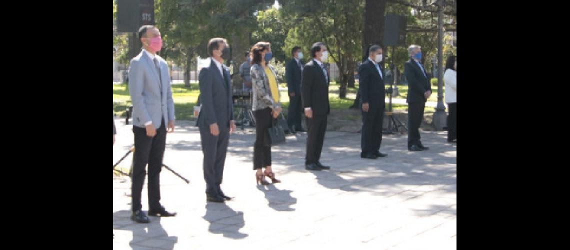 Austera recordacioacuten de  la fundacioacuten de la Ciudad 