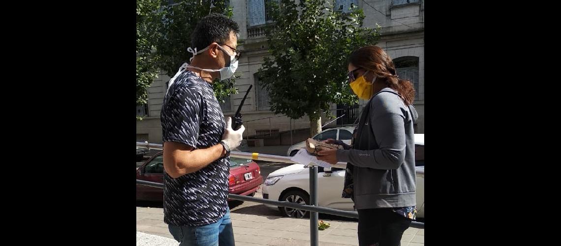 CONTINUacuteA LA FLEXIBILIZACIOacuteN DE LAS MEDIDAS DE AISLAMIENTO