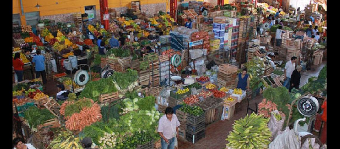 Mercados municipales abriraacuten los domingos