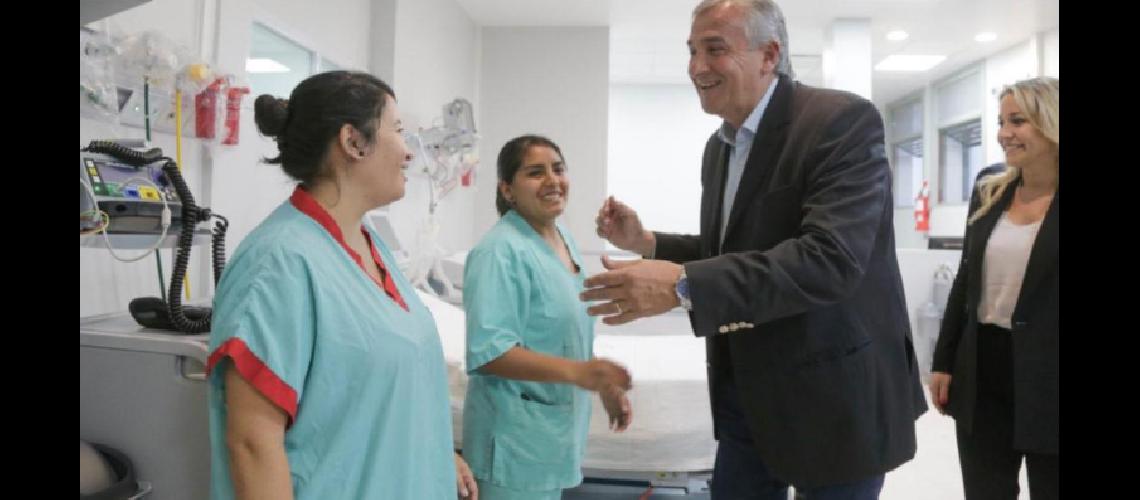 Morales elogioacute la finalizacioacuten de obras en el hospital Soria