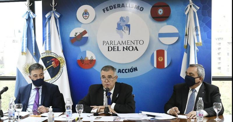 Sin Haquim se reunioacute el Parlamento del NOA