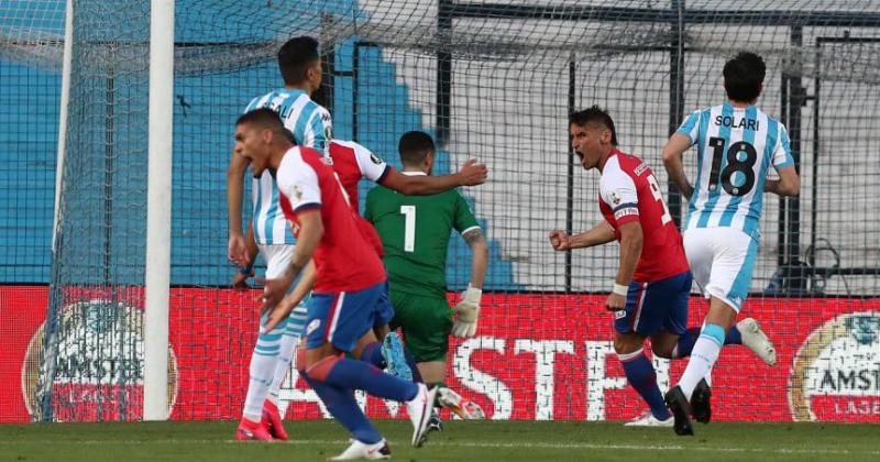 Gol de penal de Bergessio para Nacional