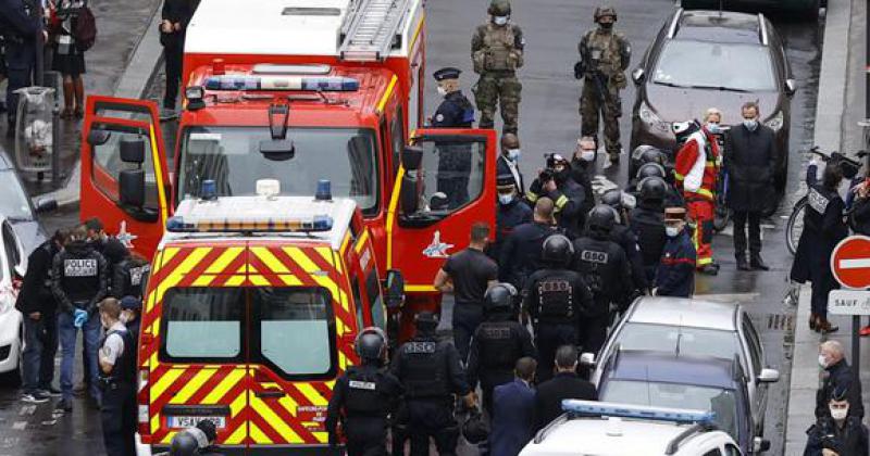 Ataque a cuchillo cerca de Charlie Hebdo es un ataque terrorista