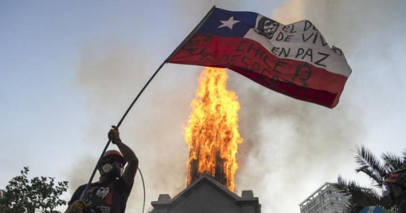 Un muerto y casi 600 detenidos durante una movilizacioacuten en Chile 