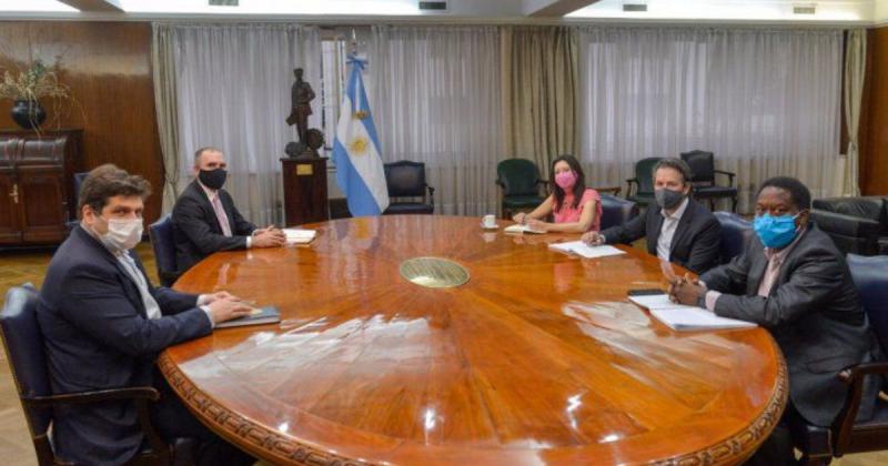 Un miembro de la misioacuten del FMI tiene Covid 19 y ya se encuentran aislados Massa Guzmaacuten y Chodos