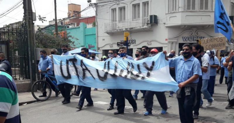 Sin avances en la conciliacioacuten y sigue el paro en el transporte