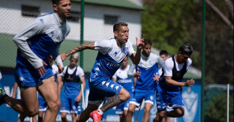 Velez obligado a ganar visita hoy a Patronato de Paranaacute