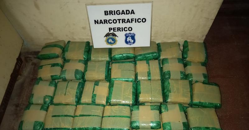 Se incautaron de 25 kilos de hojas de coca