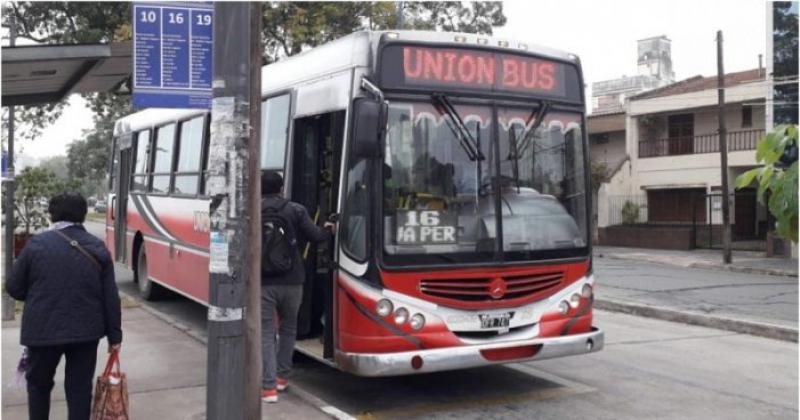 Crisis en el transporte-  Santa Ana absorberaacute a personal de Unioacuten Bus