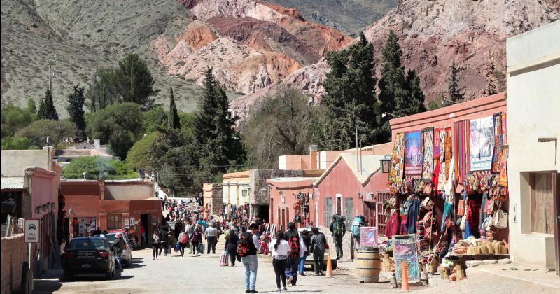 Los argentinos podraacuten viajar por todo el paiacutes este verano