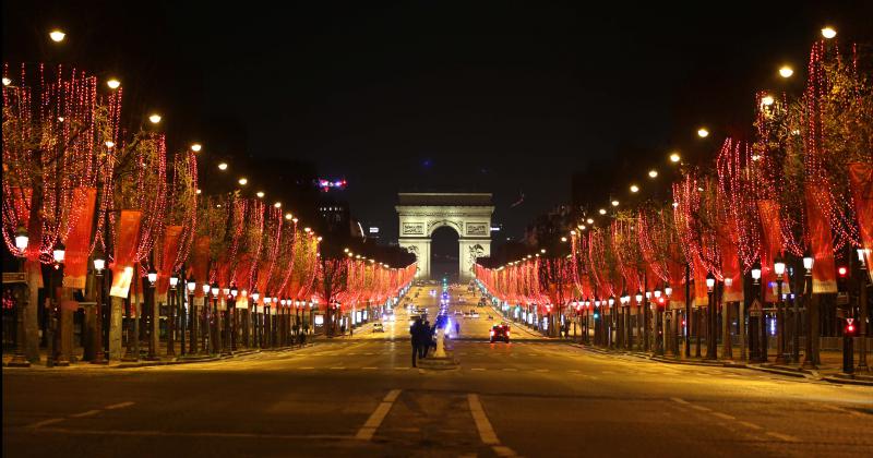 Campos Eliseos en Paris muy pocos festejos