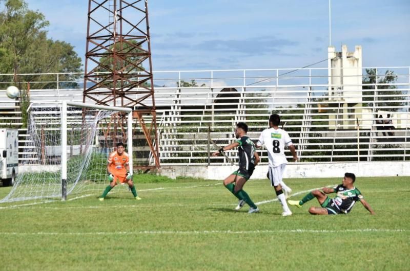 Zapla dejoacute una pobre imagen en el debut