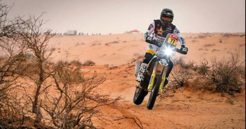 Luciano Benavides abandonoacute el Dakar por una caiacuteda 