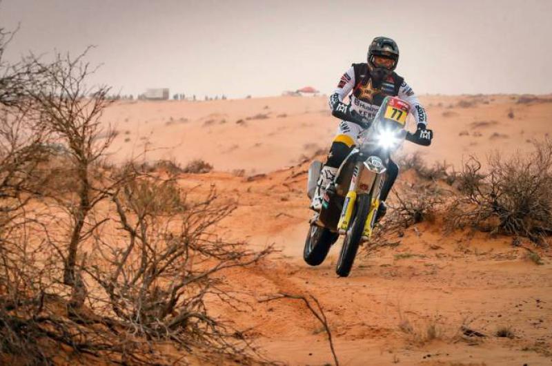 Luciano Benavides abandonoacute el Dakar por una caiacuteda 