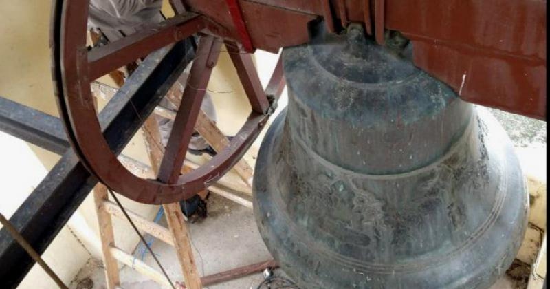 Repararon la histoacuterica campana de la Catedral 