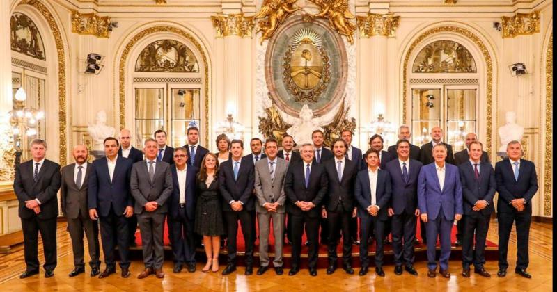 El Presidente se reuacutene con el gabinete federal en Chilecito