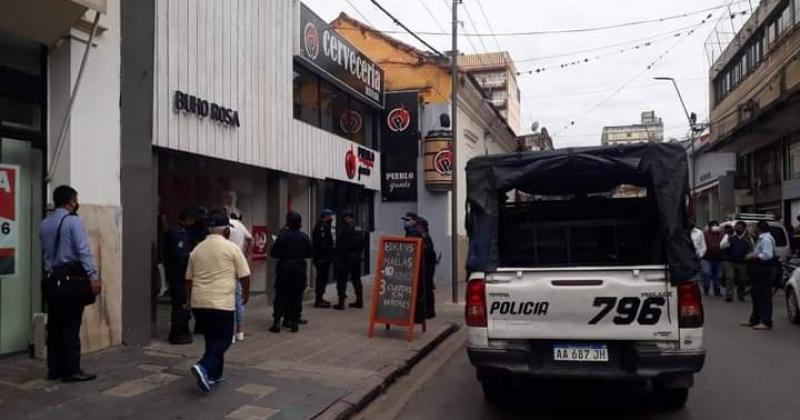 Siete sujetos arrestados en una fiesta clandestina