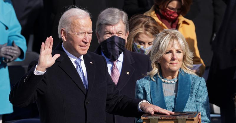 Joe Biden jura como presidente de los EEUU