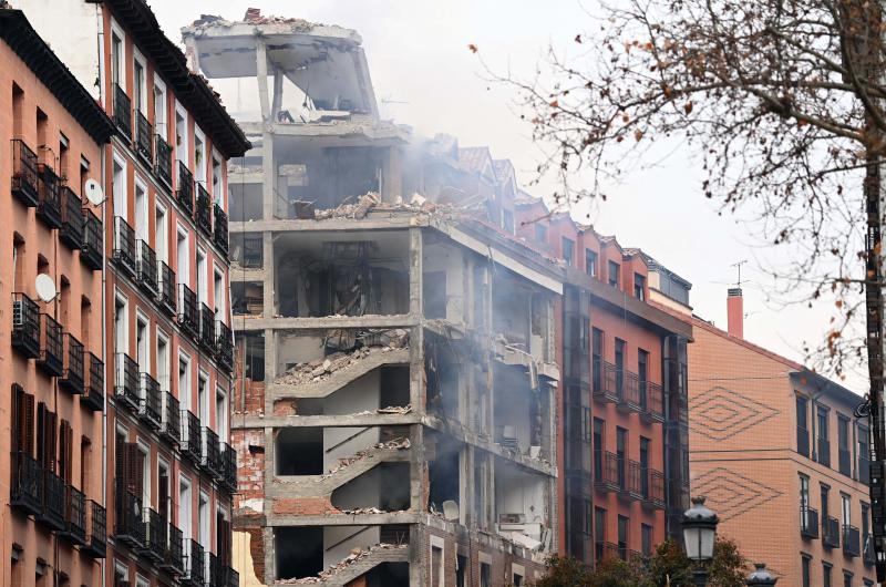 Una fuerte explosioacuten destruyoacute un edificio en el centro de Madrid