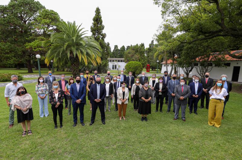 El Consejo Federal de Educacioacuten resolvioacute un retorno a las clases presenciales 