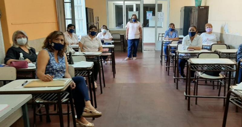 Destacan el compromiso de directivos y docentes para el regreso a las aulas