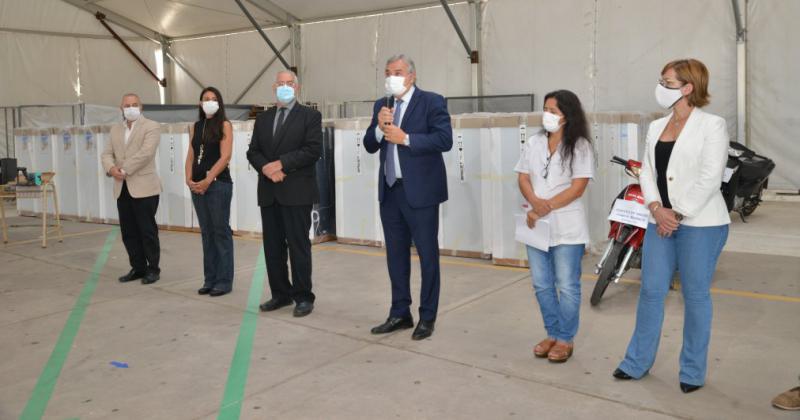 Morales entregoacute equipos y vehiacuteculos para fortalecer el sistema de salud