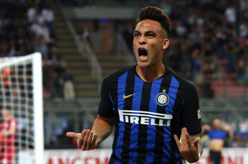 Con dos goles de Lautaro             Martiacutenez el Inter goleoacute al Milan