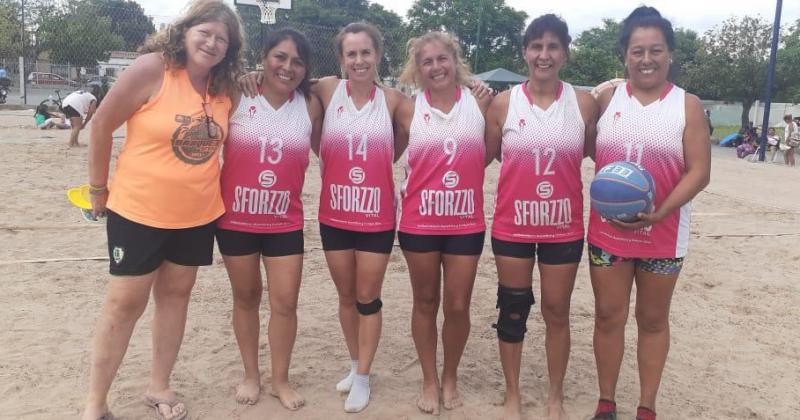 Baacutesquet de Arena- Las chicas de Palermo campeonas en 40 