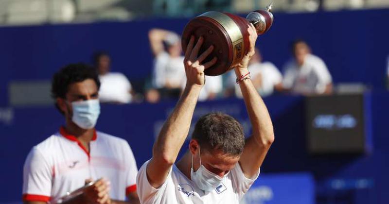 Schwartzman se consagroacute campeoacuten del Argentina Open tras arrasar a Ceruacutendolo en la final